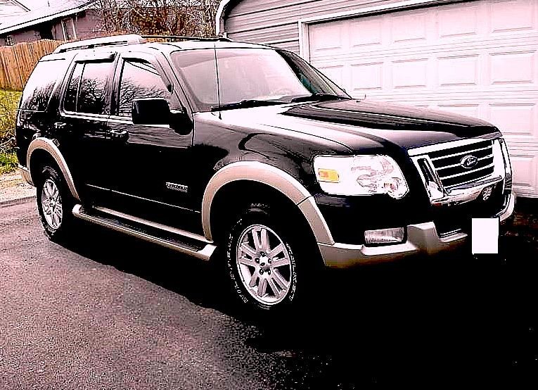 ❤URGENT SALE O7 ford explorer eddie bauer Low miles❤