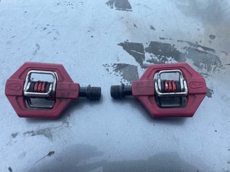 Clipless pedals