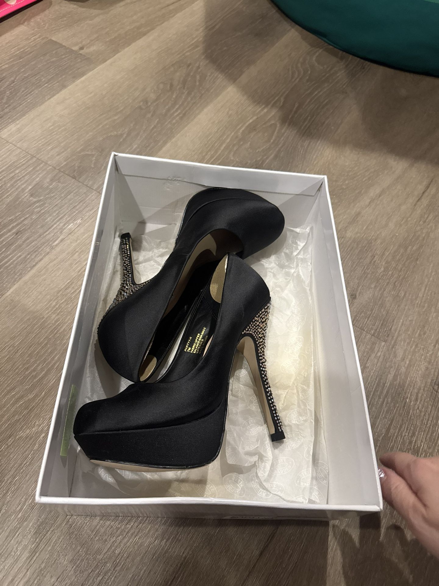 Steve Madden Crystal Pumps Size 7