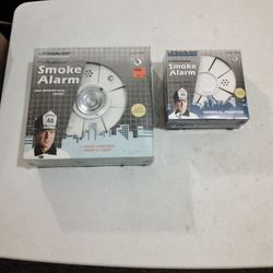 2 Smoke Alarms NIP