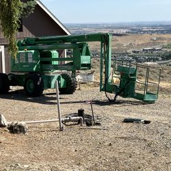 Genie Man Lift 3 Stage articulating Cage 