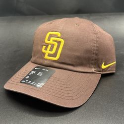BRAND NEW Nike San Diego Padres Adjustable Strap Back Hat - Size M/L