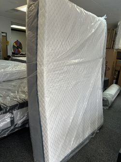 Queen 13” Gel Hybrid Mattress - Brand New 