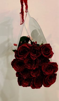 Mother’s Day roses with glitter purse