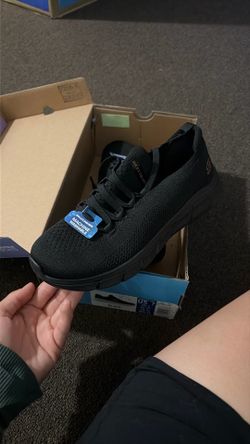 SKETCHERS SNEAKERS