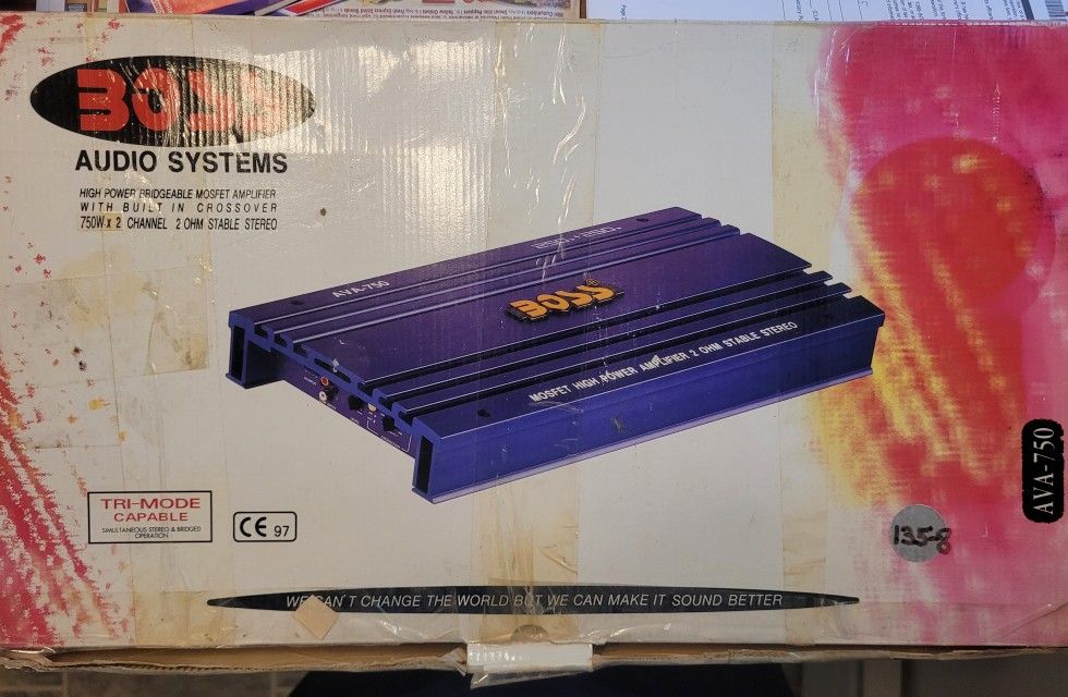 Boss 1500 Watt Amp