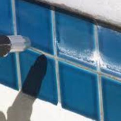 Pool Tile Clean 8