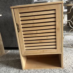 Bathroom storage cabinet