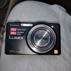Panasonic Lumix DMC-SZ7