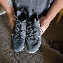 Black And White Size 9 Mens Nikes