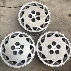 Toyota 16 inch Wheels rims 3 count