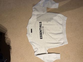 Fear of God ESSENTIALS Crewneck Sweatshirt – Heather Gray – Size M | MOVING SALE