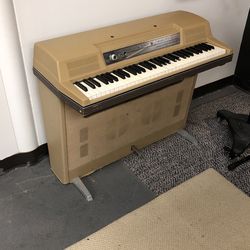 Wurlitzer 206A Electric Piano 1970s Yellow