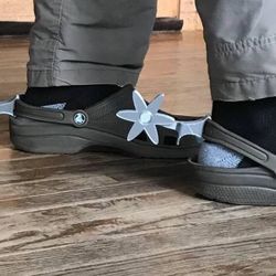 Croc spurs
