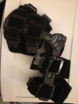 DonJoy Hinged Knee Brace