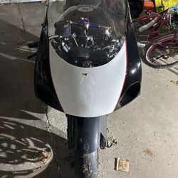 GXSR (contact info removed) FOR SALE Read Dis