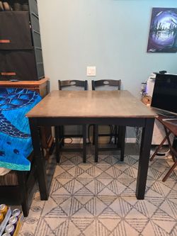 Dining Set and 4 Chairs