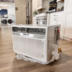 New Frigidaire 18,500 BTU Window-Mounted Room Air Conditioner with Supplemental Heat FFRH1822R2