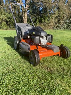Husqvarna Self Propelled Lawn Mower Powered By Honda