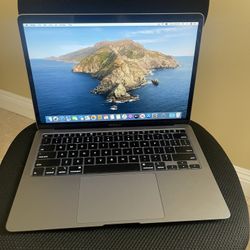 2020/21 Macbook Air 13 1.1Ghz i3 8GB 256GB Like New With Box 