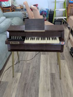 Vintage Polychord Organ