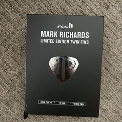 FCS 2 MR Twin Fin Set of 3 Limited Edition