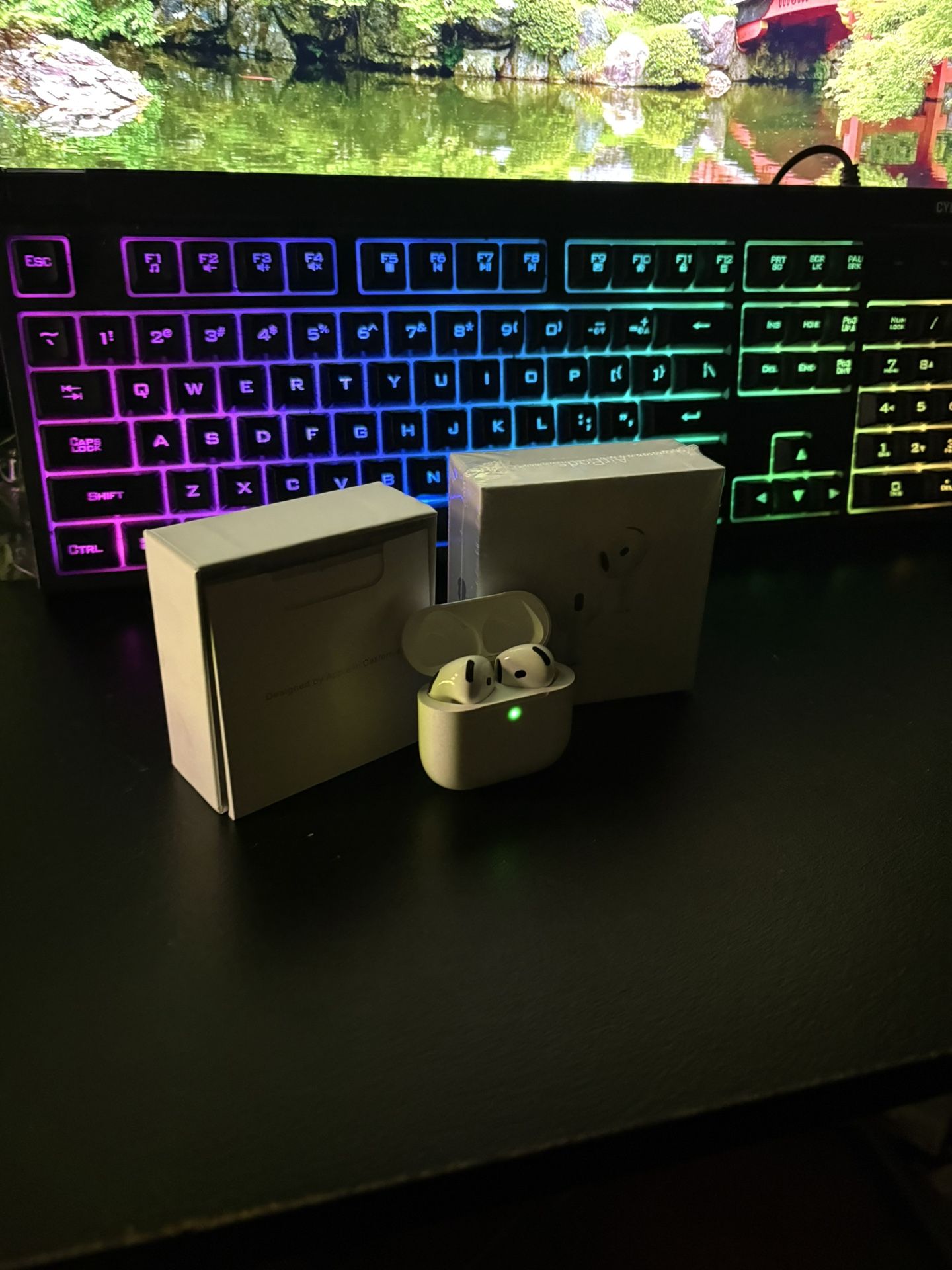AirPod 4 active noise canceling