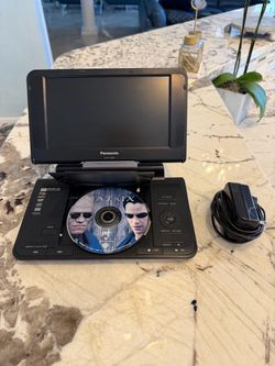 Panasonic Portable rechargeable battery DVD/CD player