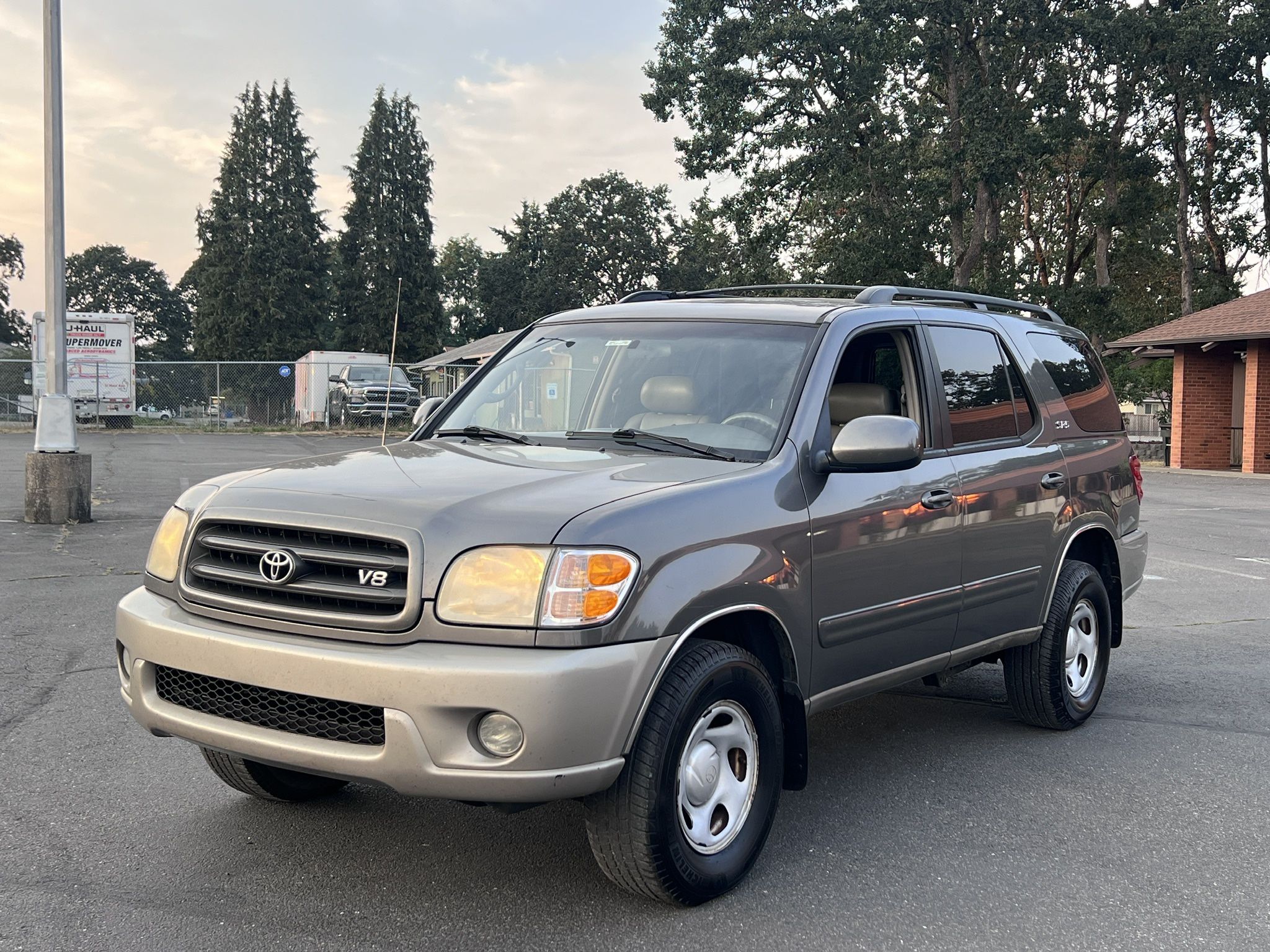 2004 Toyota Sequoia