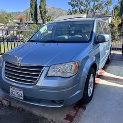 2008 Chrysler Town & Country