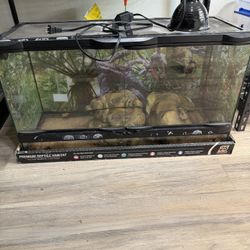 Zoo Med 25 Gallon Tank Enclosure With Deep Heat Projector And Lamp