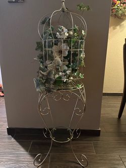 Decorative Metal Birdcage with Stand