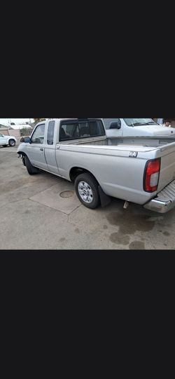 1999 nissan frontier parts only