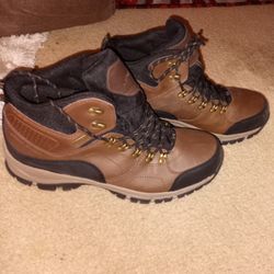 brand new Men shoes size 12