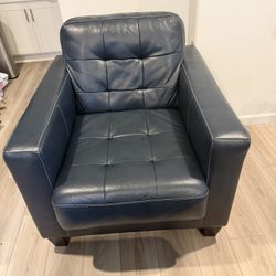 Leather Accent Chair/ Armchair - Like New
