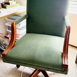 Thomasville Swivel Desk Chair on Casters – Traditional Green Upholstered Office Chair