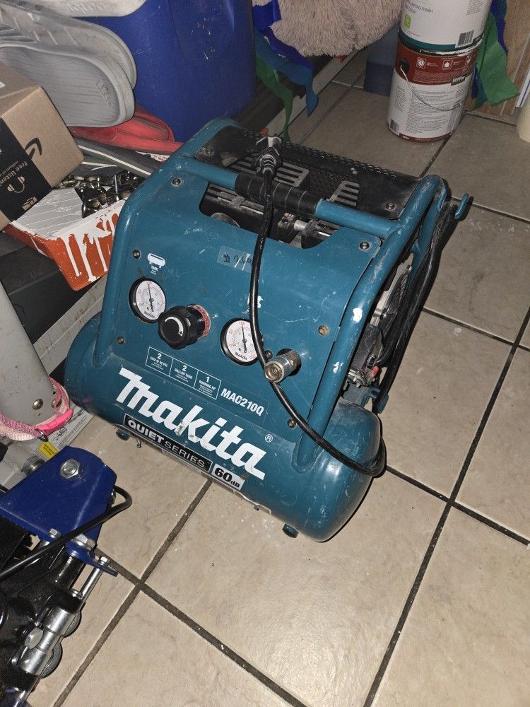Makita Compresor 2 Gal
