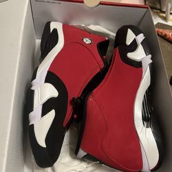 Air Jordan 14  Toro Reds Sz. 10.5