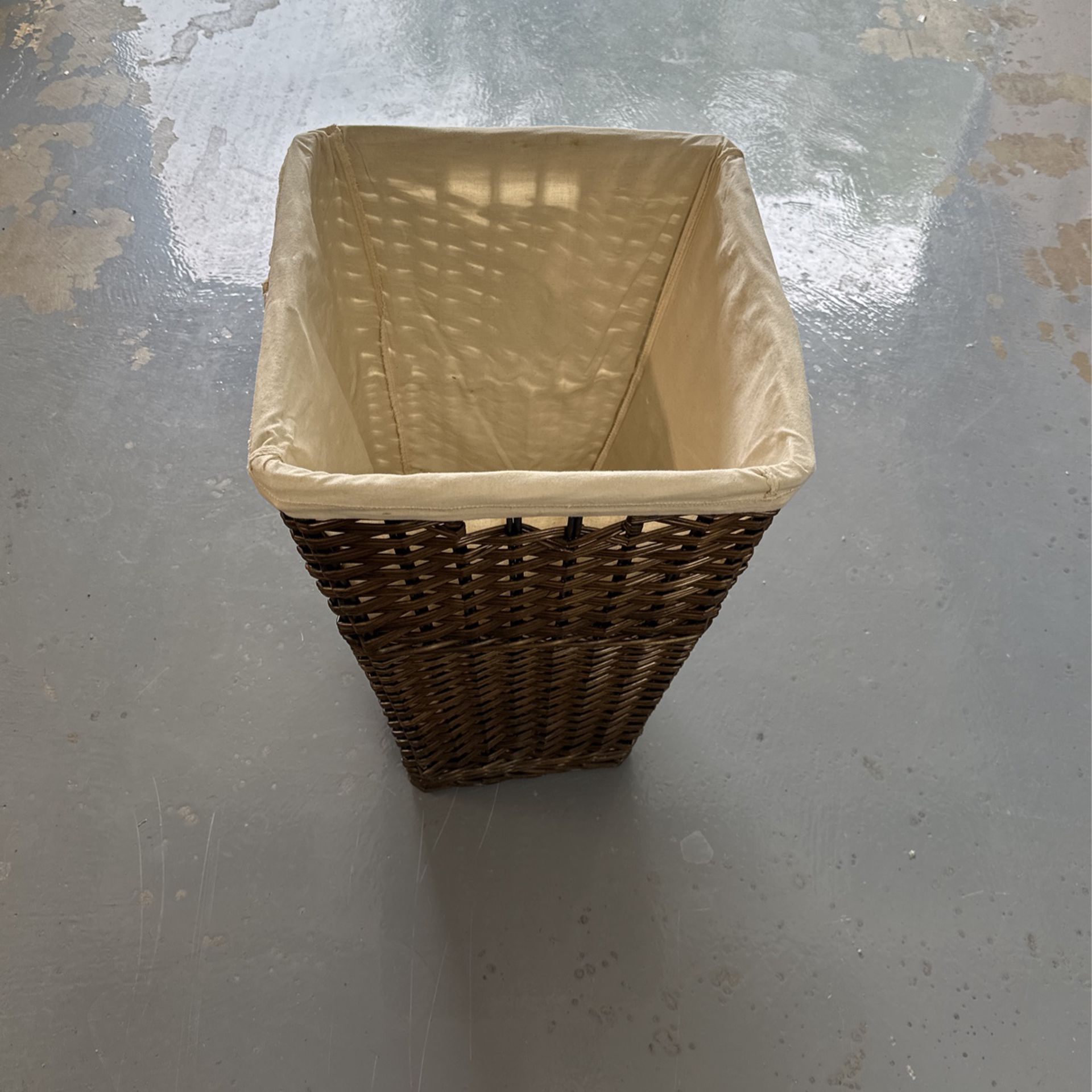Laundry Hamper  Hand-Woven Willow 
