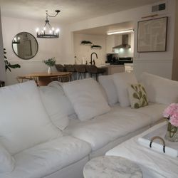 Cloud White Couch Very Good Condition 