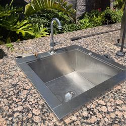 Outdoor drop in sink and faucet 24 inch