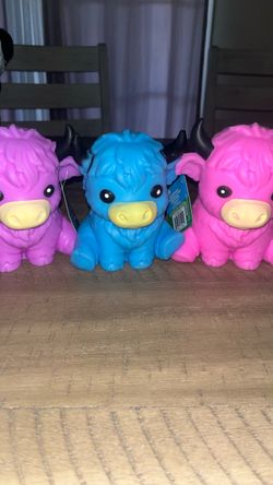 Squishy cows squeeezy toy