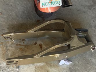 12 over extended swing arm and levers came off 02 gsxr