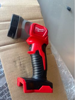 Milwaukee flashlight
