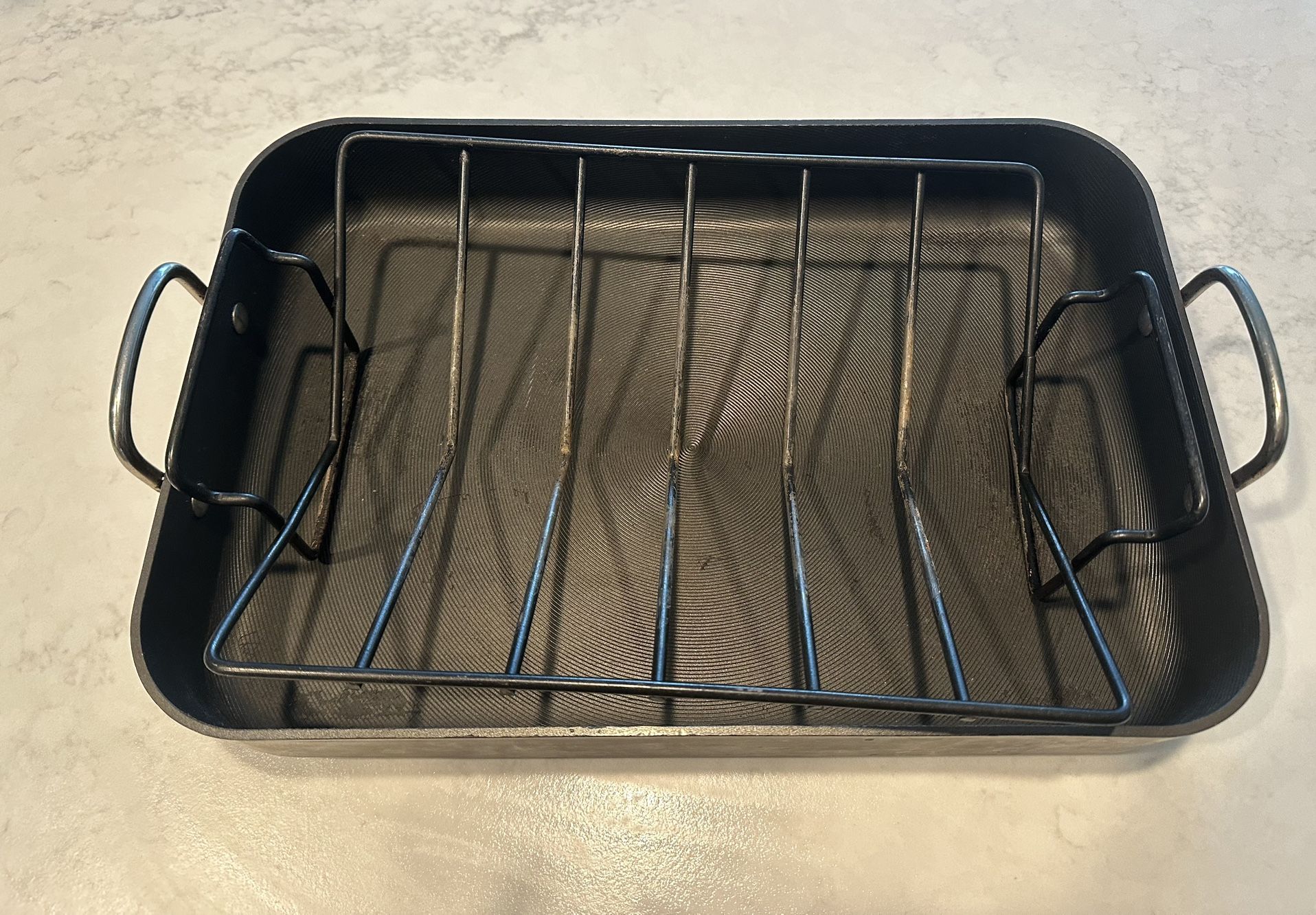 Circulon Nonstick 12” x 18” Roasting Pan with V Shaped Rack
