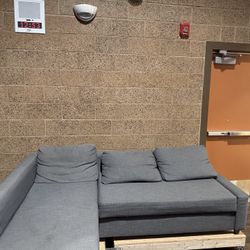 $250!! 4 Person Couch 