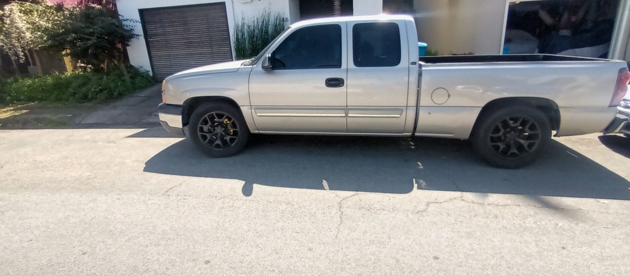 2004 Chevy Silverado 