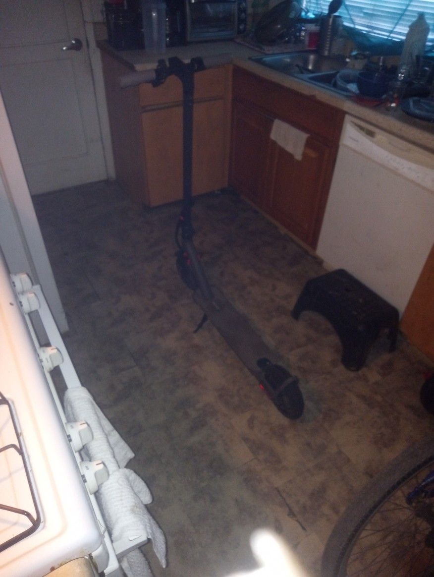 Volpam Electric Scooter