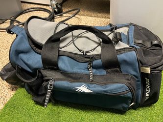 High Sierra Sports Duffel Gym Bag.