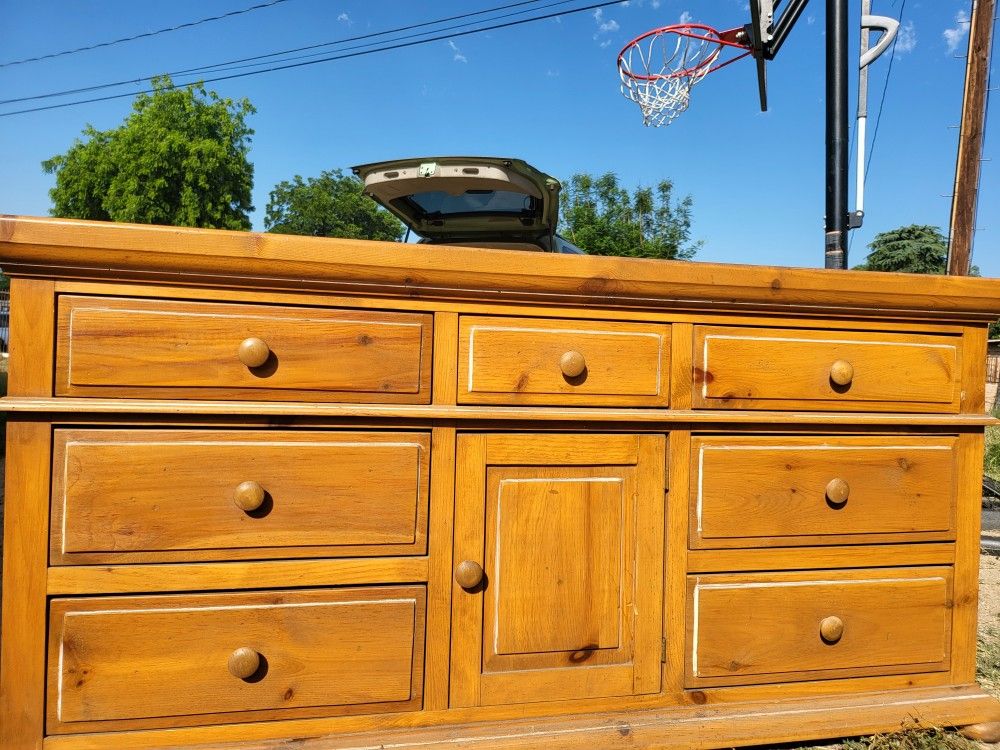Bedroom set
